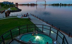 Pier B Resort